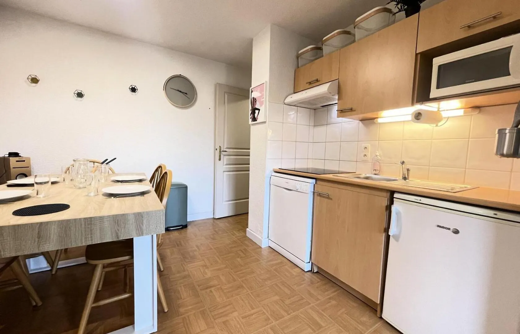 Les Chalets Des Evettes - Appartement Six Personnes, Residence Avec Piscine Au Pied Des Pistes Mae-1841 フルメ 0*,  フランス