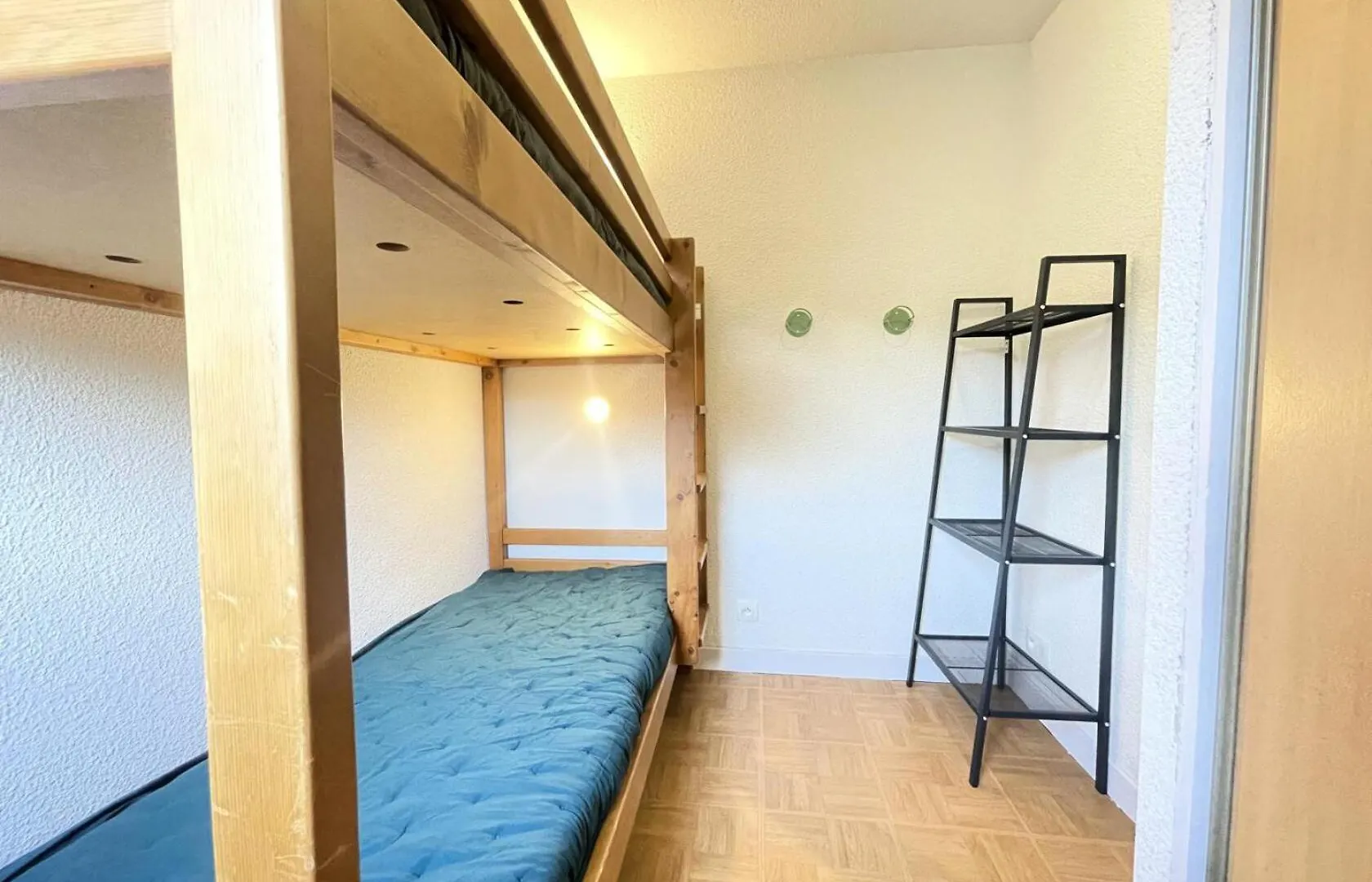 Apartment Les Chalets Des Evettes - Appartement Six Personnes, Residence Avec Piscine Au Pied Des Pistes Mae-1841 Flumet