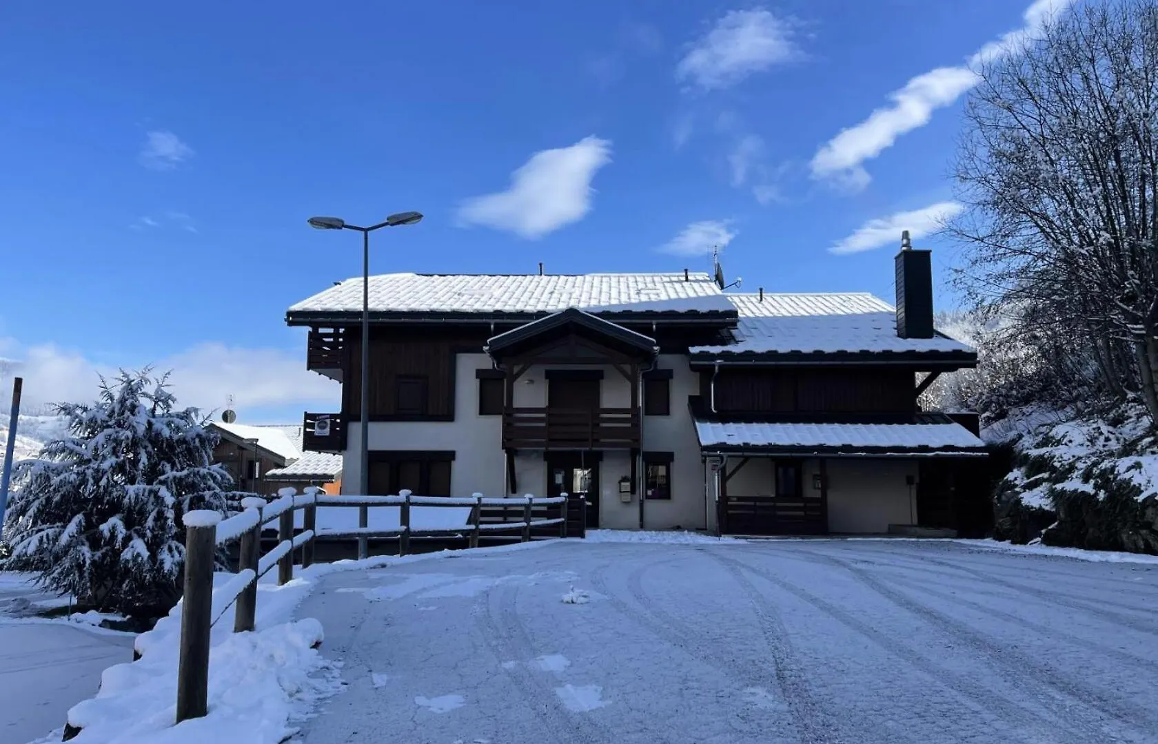 アパート Les Chalets Des Evettes - Appartement Six Personnes, Residence Avec Piscine Au Pied Des Pistes Mae-1841 フルメ フランス
